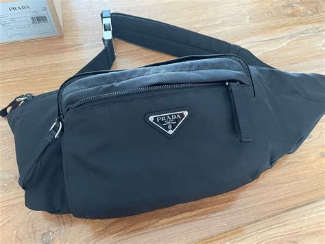 prada marsupio oro|Prada Marsupio Tessuto Nylon Triangle Logo Black Belt Bag.